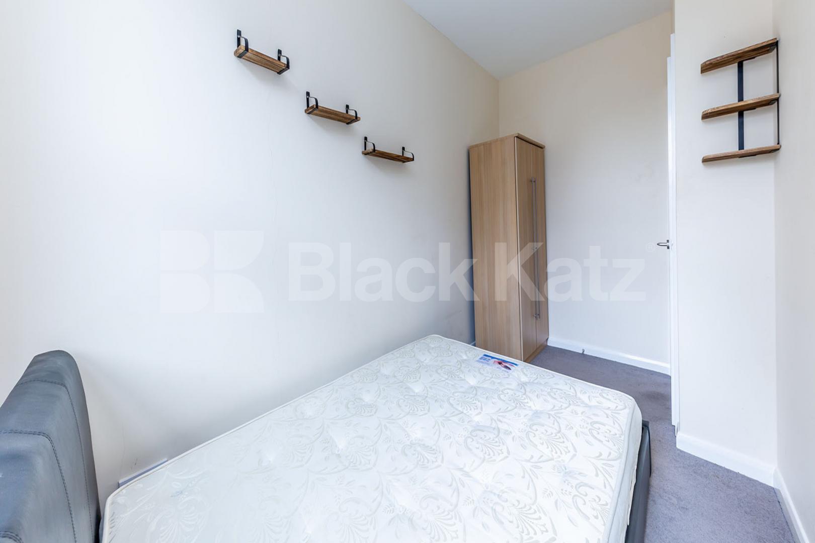  Well presented two double bedroom property set within a period conversion Moray Road, Finsbury Park